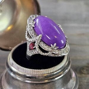 Vintage Purple Cabochon Ring with Ruby Accents, US 7